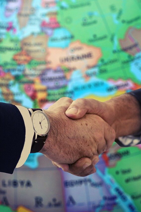 handshake, shaking hands, europe-4229703.jpg